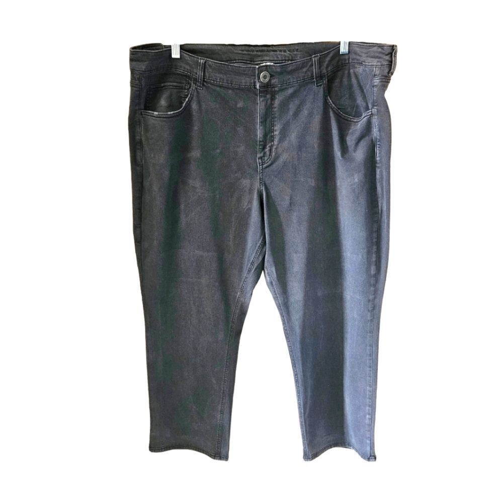AMERICAN EAGLE Size 22  Black High Rise distressed stretchy short length Jeans